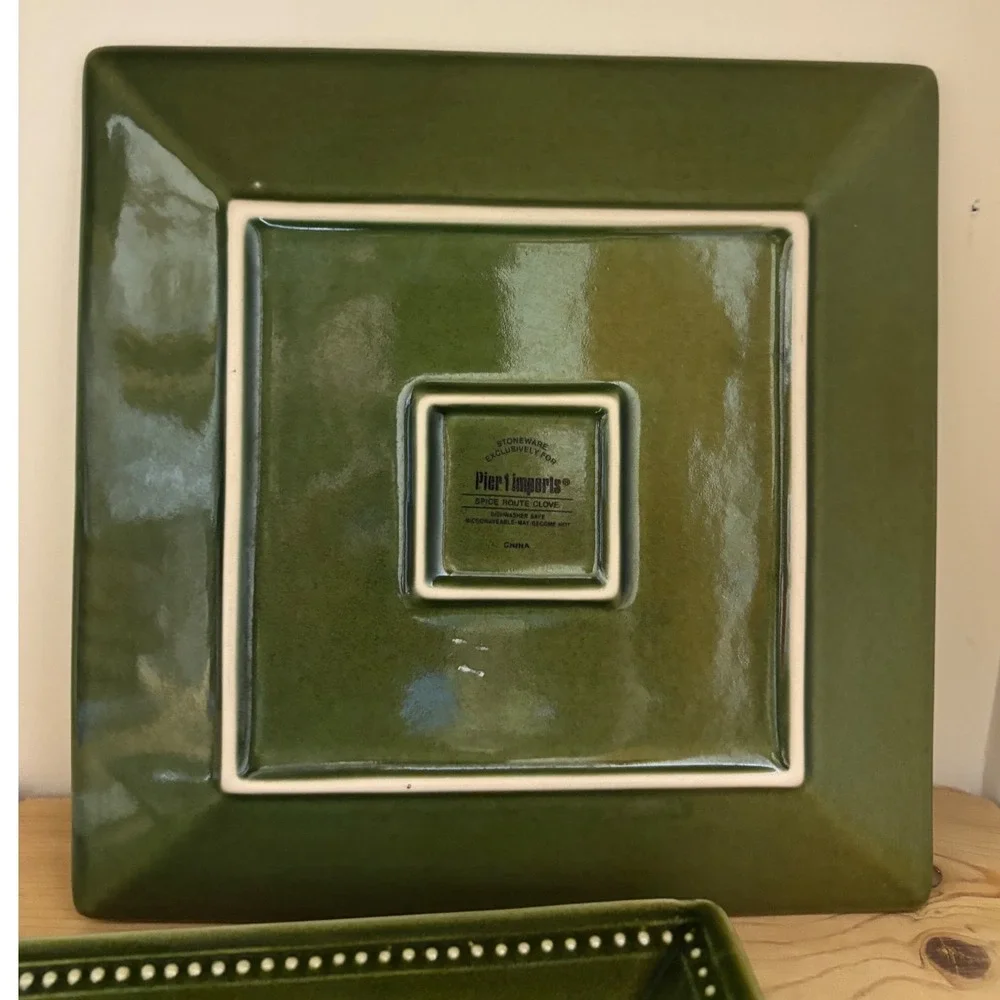 Square Green Dinner Plate with Beaded Border, Decorative‎ Serving Dish 10.5 in